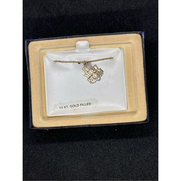 NEW WITH BOX Womens Pendant I LOVE YOU MOM 14KT Gold PLATED Diamond Cut Birthday - Picture 1 of 3